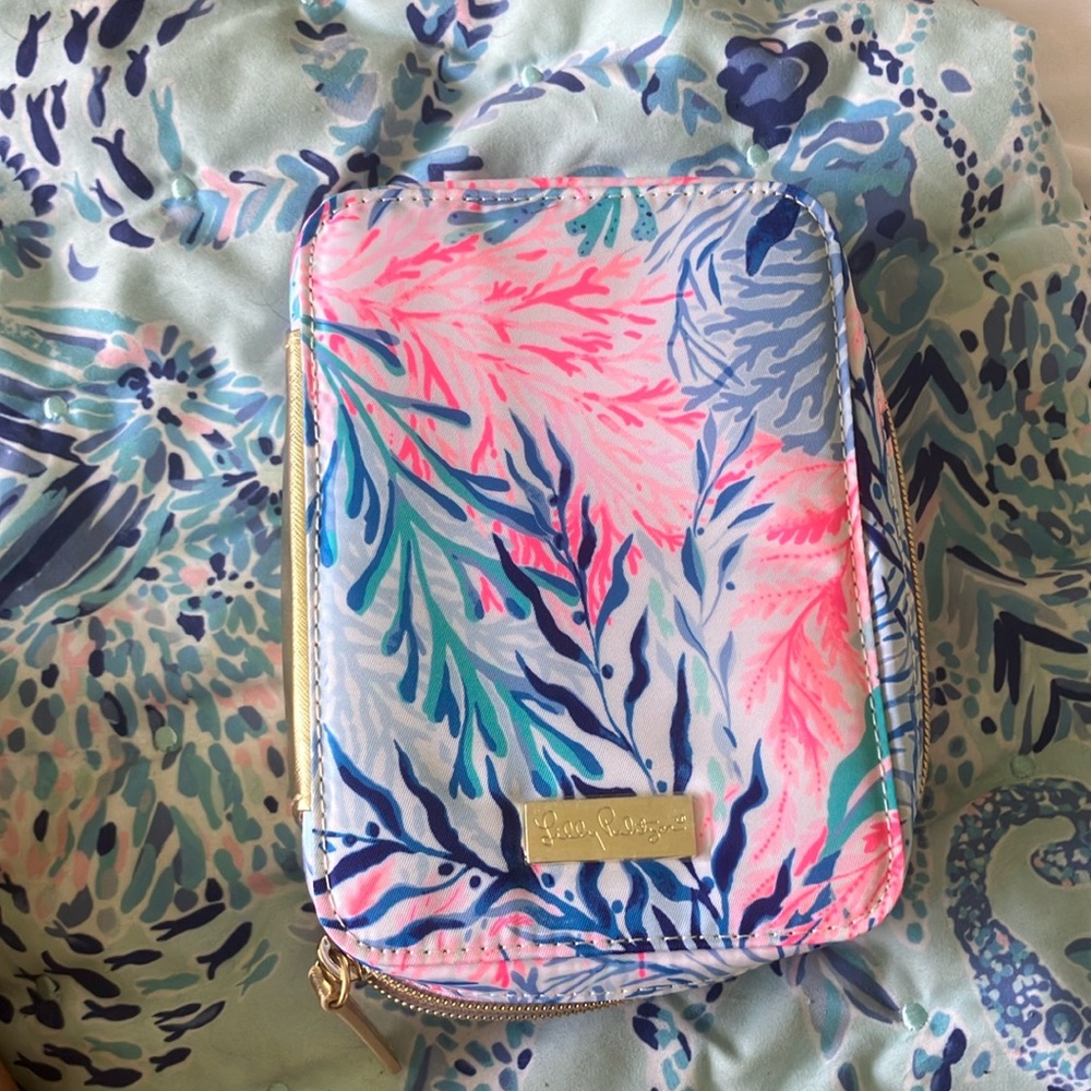 Lilly Pulitzer Brush Set with Makeup Case